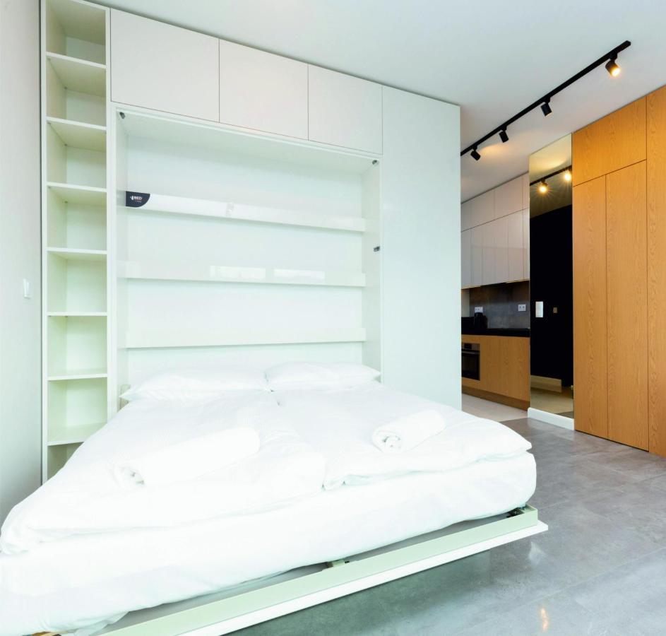 ワルシャワLuxusowy Apartament Klimczakaアパートメント エクステリア 写真
