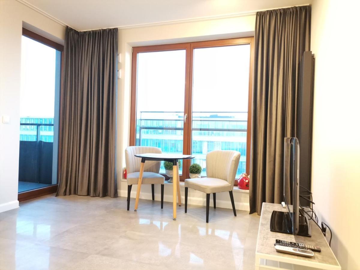 ワルシャワLuxusowy Apartament Klimczakaアパートメント エクステリア 写真